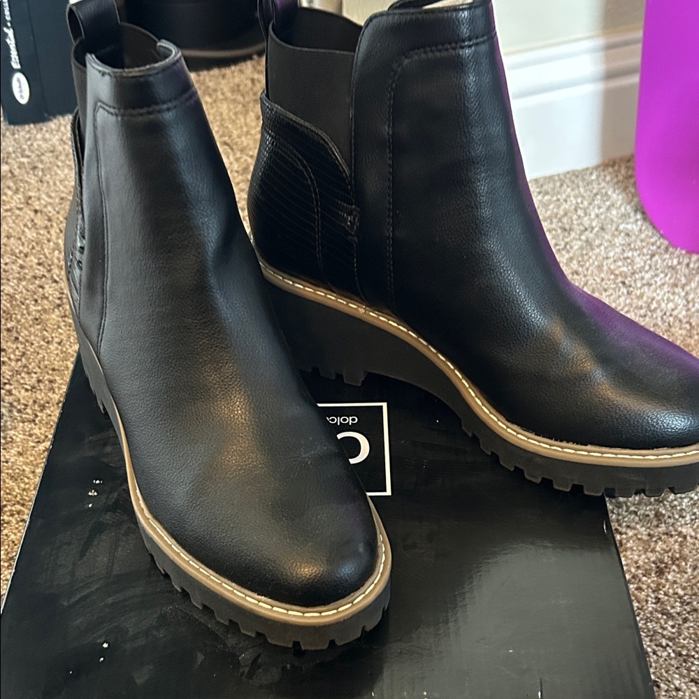 Dolce Vita Black Leather Chelsea Lug Sole Booties